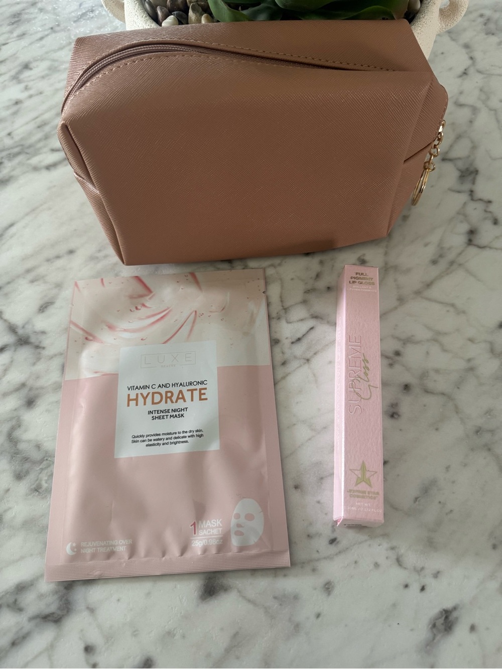 Jeffree Star Lip Gloss & Beauty Bundle